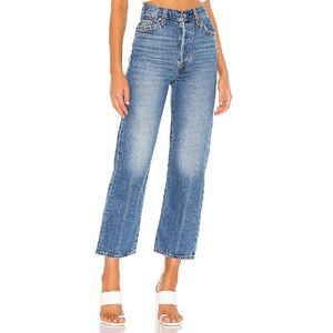 Levi Ribcage Straight